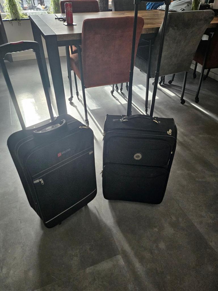 Set van 2 zwarte handbagage koffers met wieltjes, Ophalen of Verzenden
