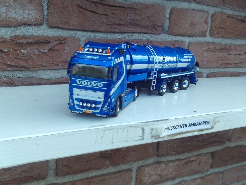 WSI  Volvo  FH5  Globetrotter  van  Lagerweij., Ophalen of Verzenden, Nieuw, Bus of Vrachtwagen, Wsi
