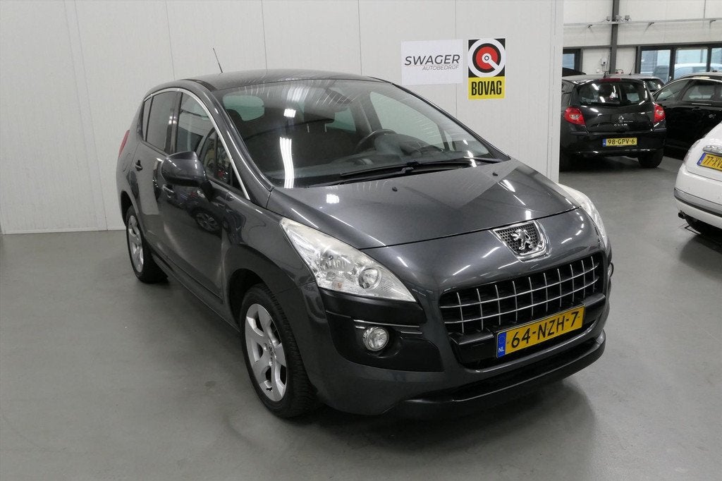 PEUGEOT 3008 1.6 16V THP 156PK Aut., Auto's, Euro 5, Stof, Gebruikt, Zwart