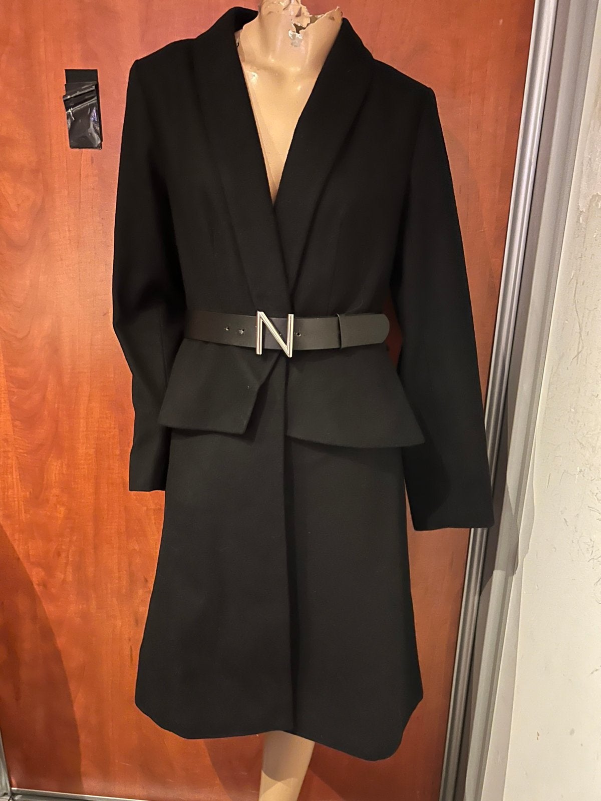 NIKKIE jas met ceintuur maat 40 origineel zgan, Maat 38/40 (M), G, G, Zwart