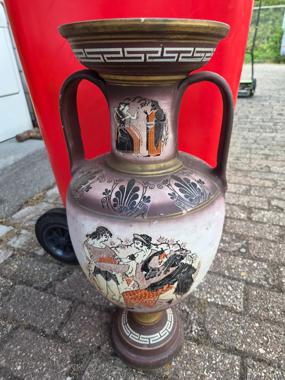 Antieke vaas met Griekse mythologie decoratie, Ophalen
