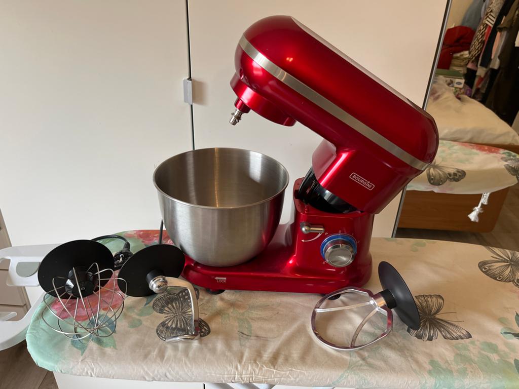Bourgini Keukenmachine Rood - Zo goed als nieuw, Witgoed en Apparatuur, Keukenmixers, Ophalen of Verzenden, Zo goed als nieuw