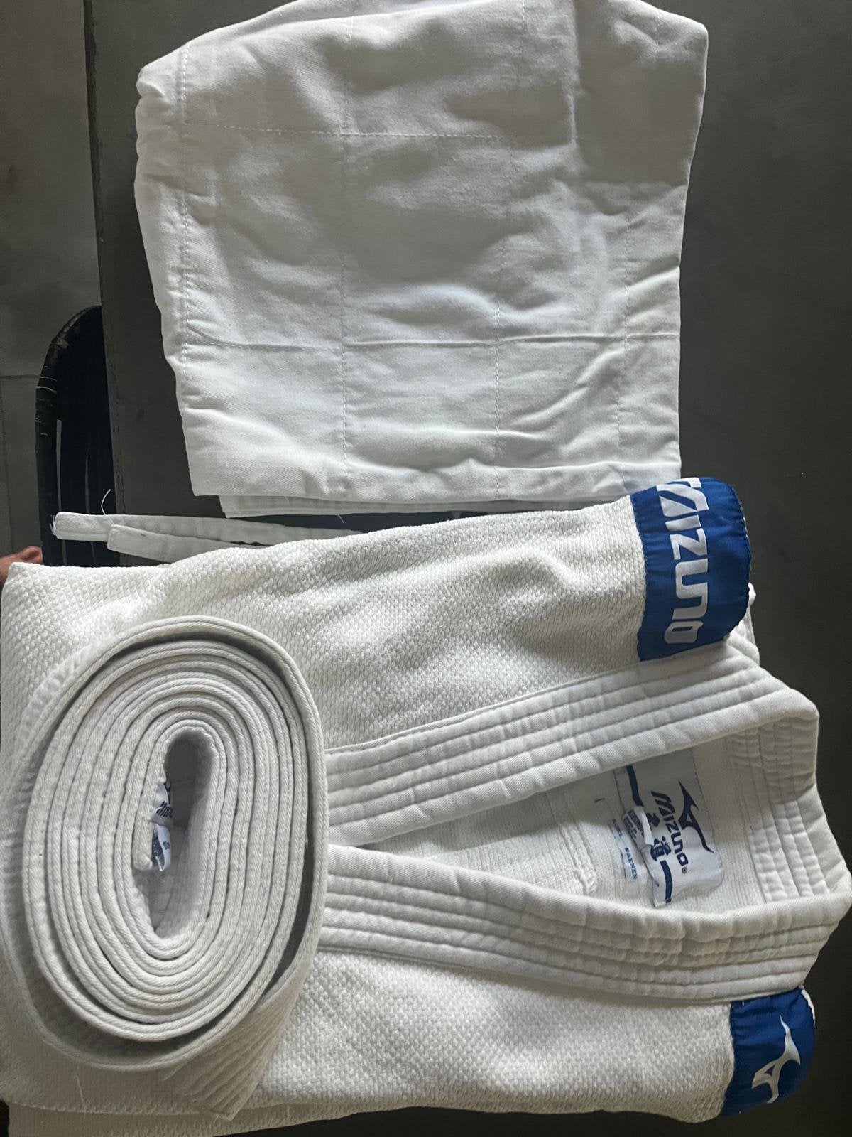 Judo pak 180cm, Sport en Fitness, Vechtsporten en Zelfverdediging, Maat M, Ophalen of Verzenden, Zo goed als nieuw, Judo