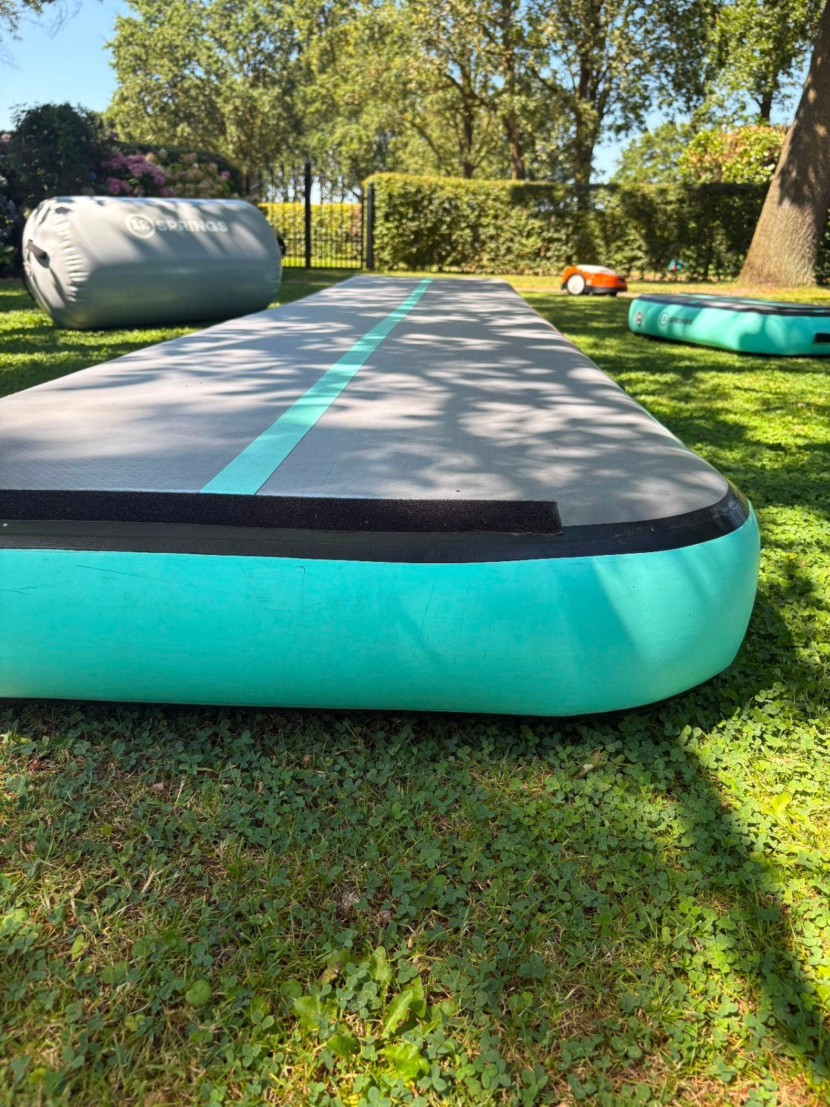 12 Springs Airtrack set met airroll en airboard, Ophalen, Zo goed als nieuw