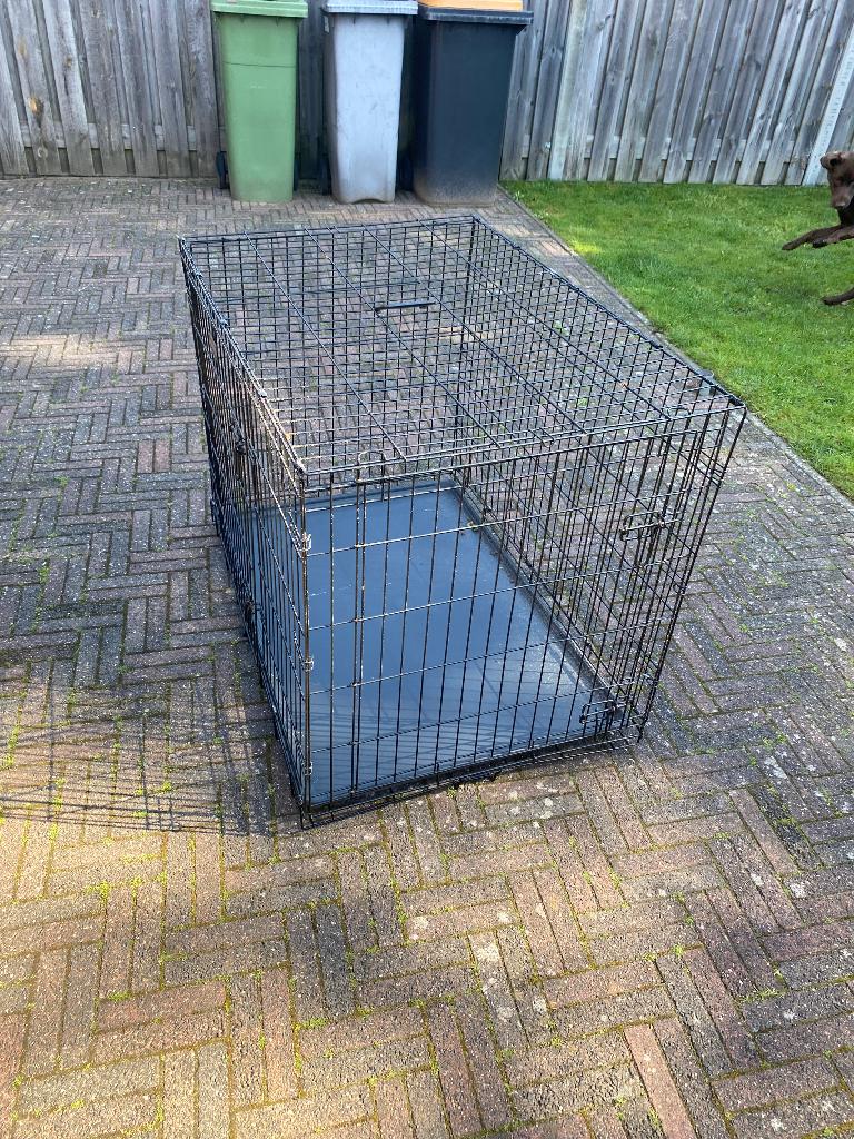 Honden bench, Dieren en Toebehoren, Ophalen, Zo goed als nieuw