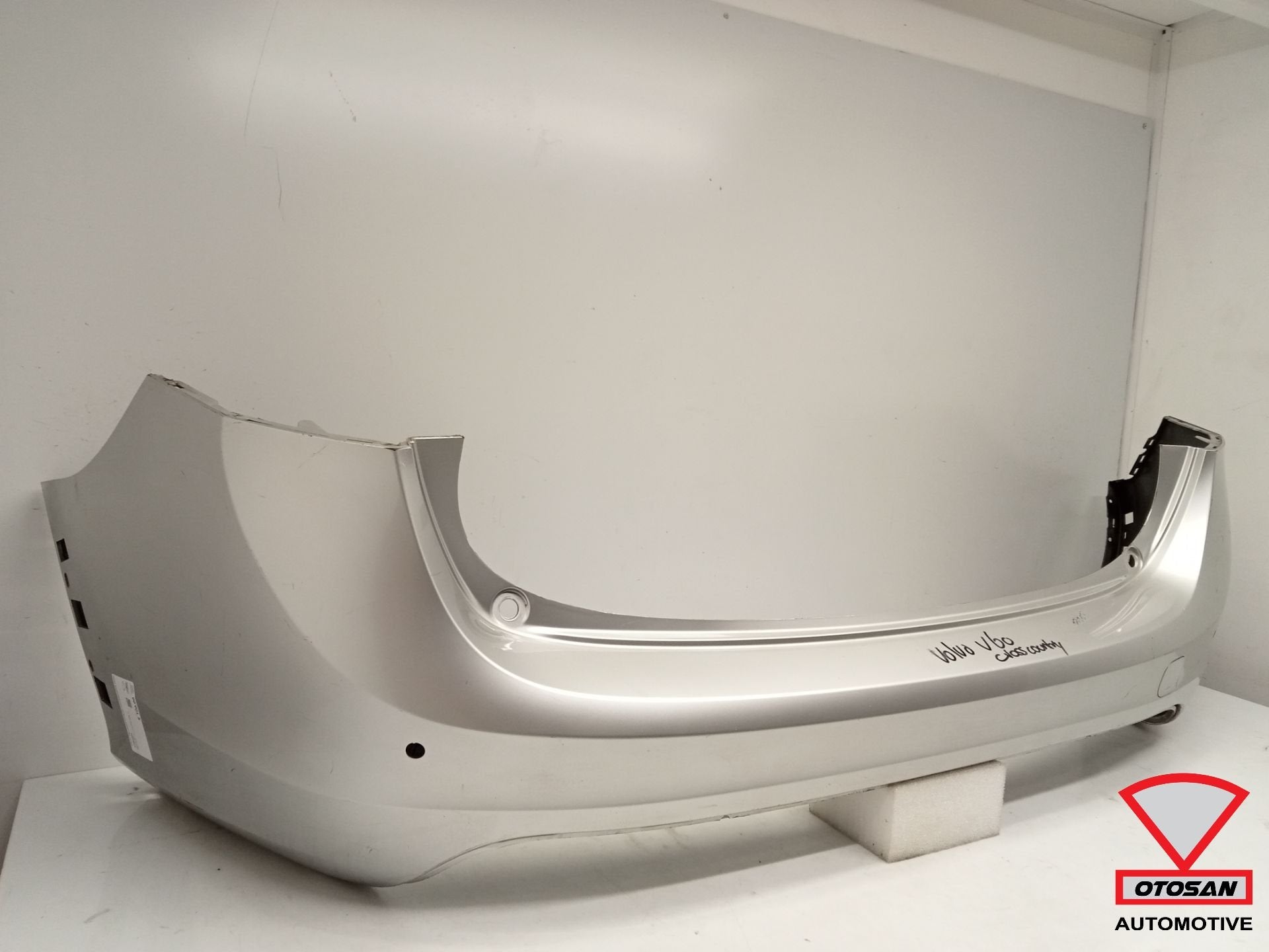 Volvo V60 Cross Country Achterbumper Bumper 4xPDC Origineel!, Gebruikt, Gunnar Engellaus vag 8
405 31  Gothenburg, SE, Info@volvocars.com