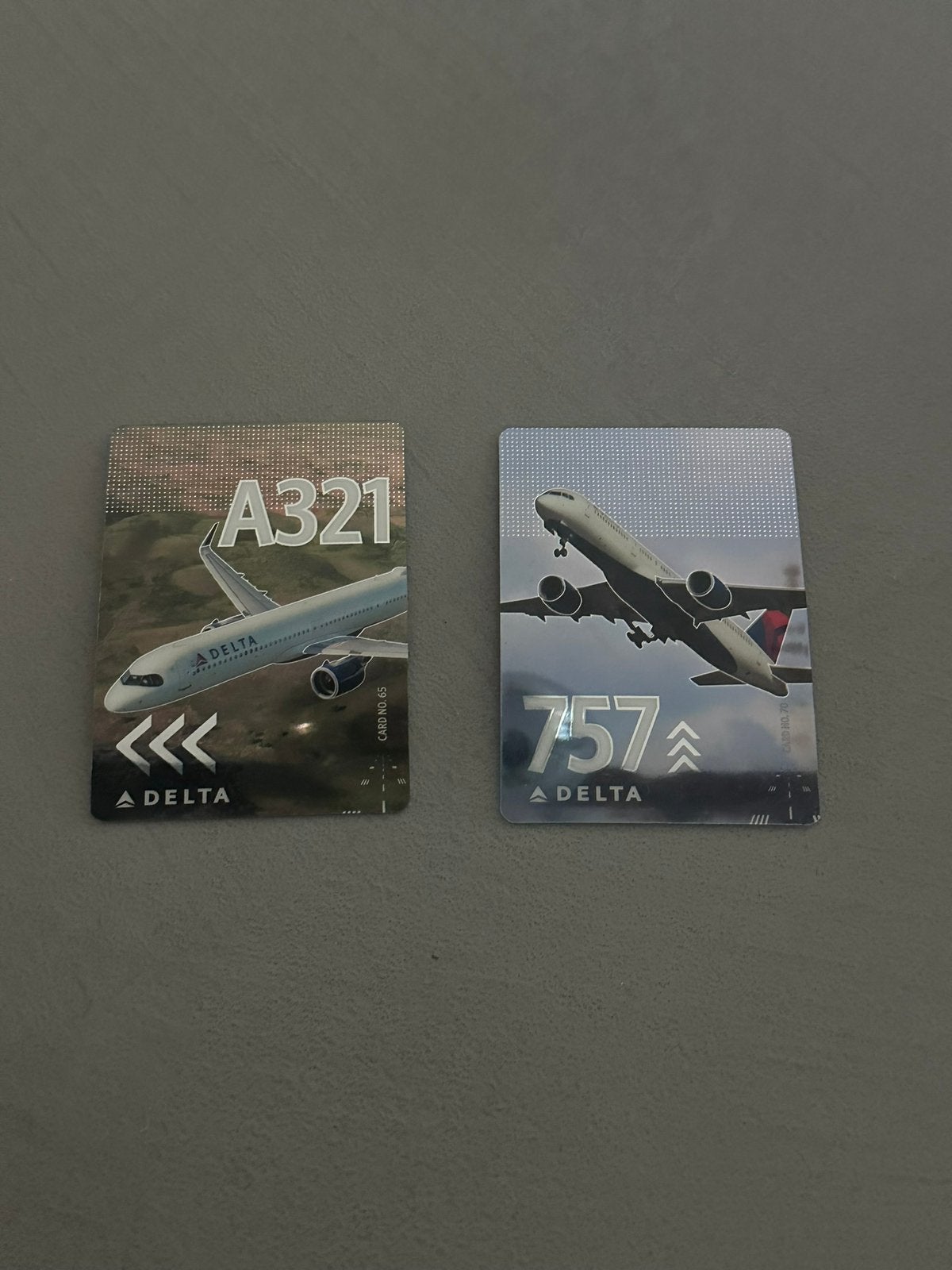 Delta Airlines Vliegtuig Kaarten - ( 2 stuks), Ophalen of Verzenden, Zo goed als nieuw, Kaart, Foto of Prent
