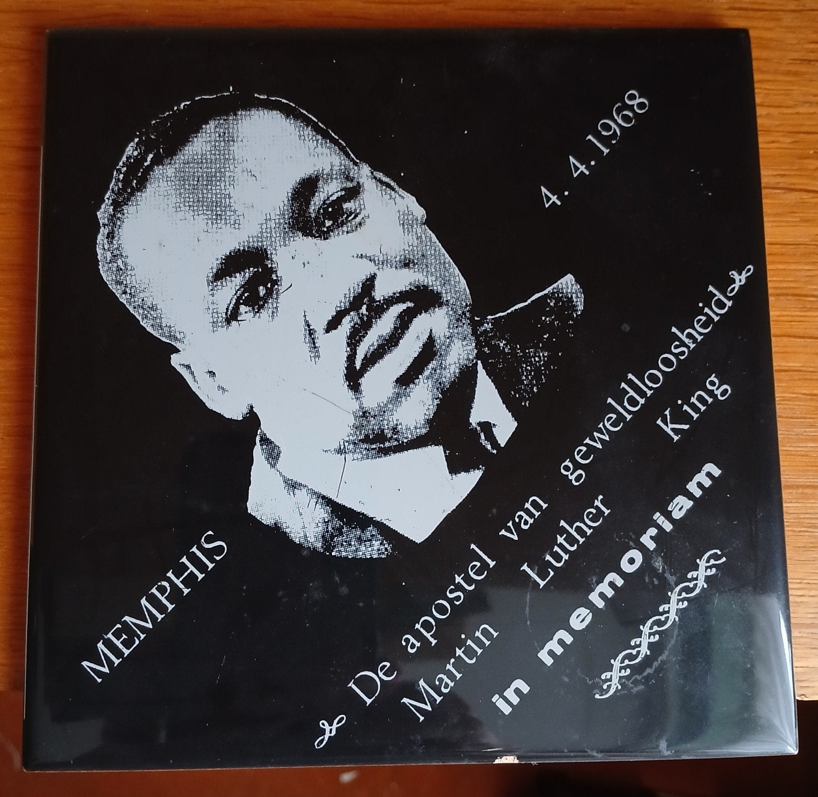 Wandtegel Martin Luther King - kleine beschadiging onderin, Verzamelen, Foto's en Prenten, Ophalen of Verzenden, Gebruikt