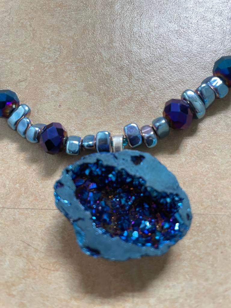 Blauw titanium ketting, Sieraden, Tassen en Uiterlijk, Kettingen, Blauw, Nieuw, Ophalen of Verzenden, Steen of Mineraal