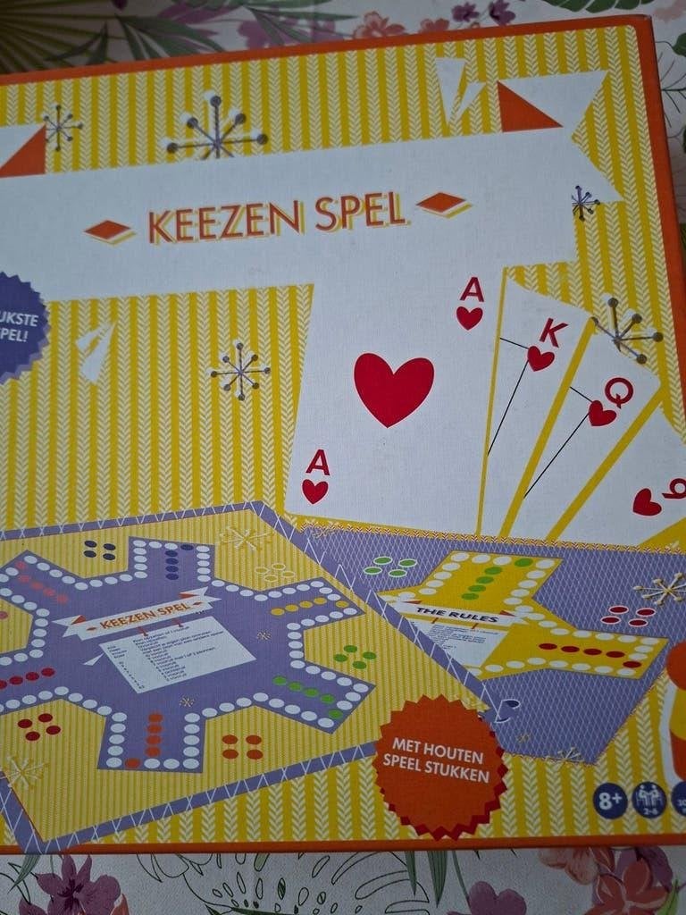 Keezenspel voor 4 - 6 personen als nieuw, Ophalen of Verzenden, Zo goed als nieuw