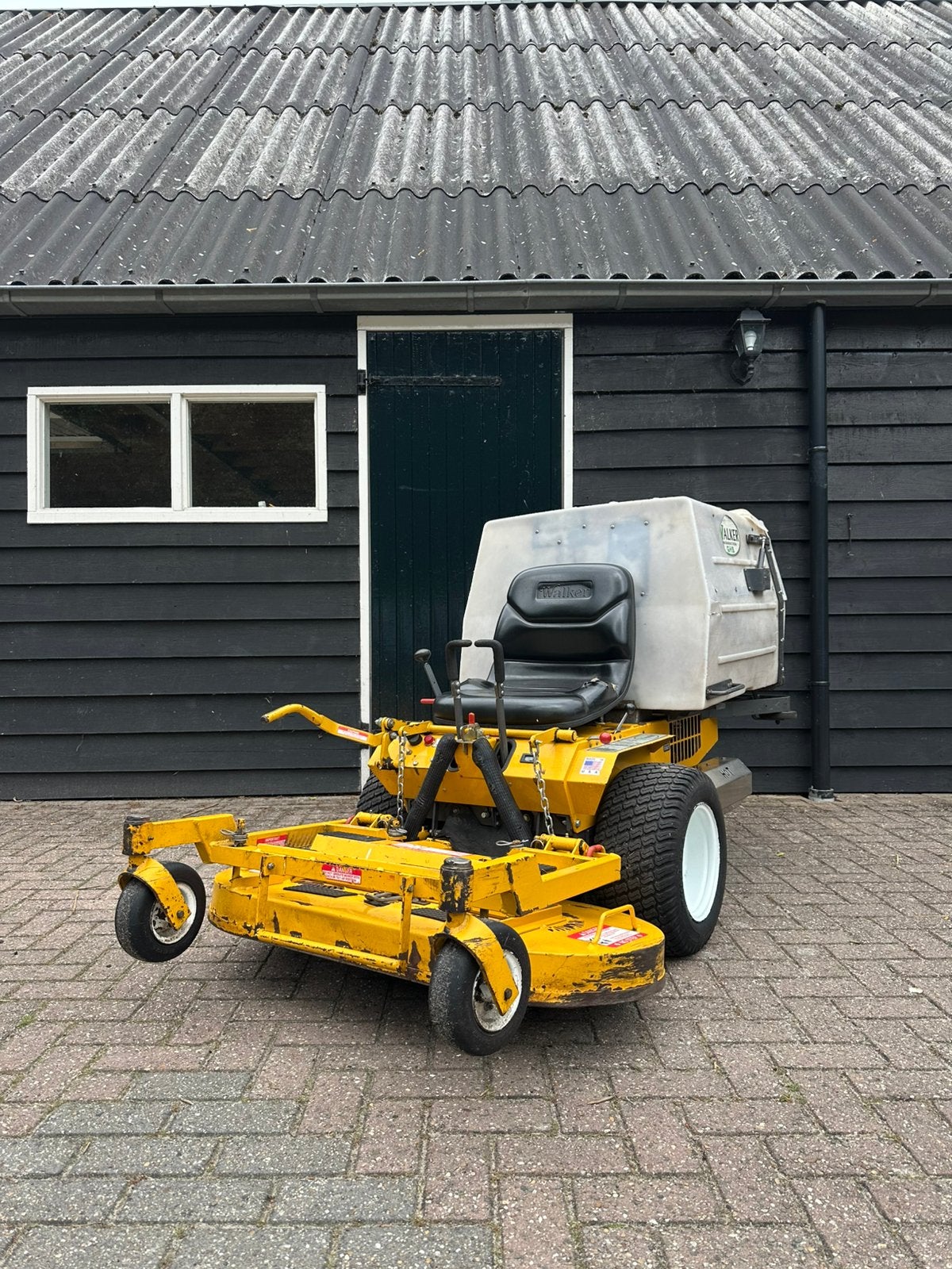 Walker MC GHS zero-turn frontmaaier opvang 18 pk 2003, Ophalen, Opvangbak, 90 tot 120 cm, Gebruikt