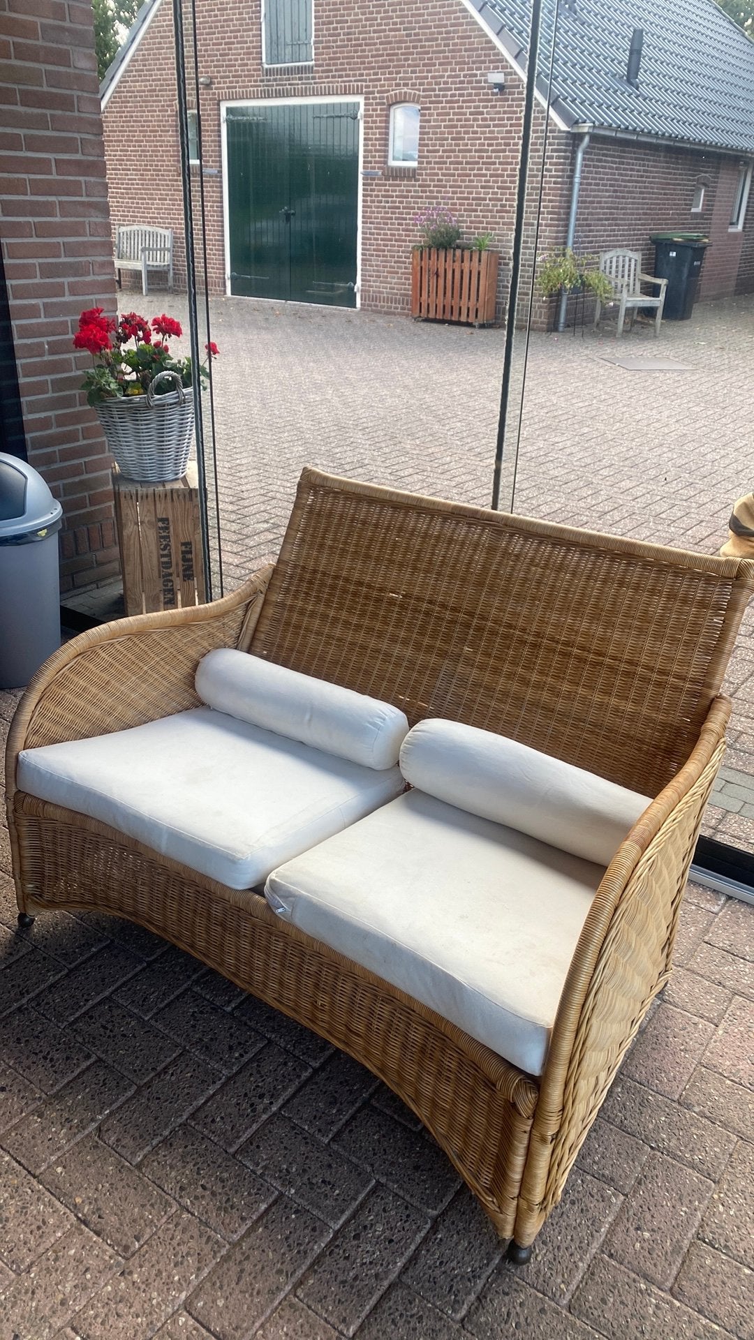 Rieten rotan bankje, Tuin en Terras, Ophalen, Gebruikt, 2 zitplaatsen