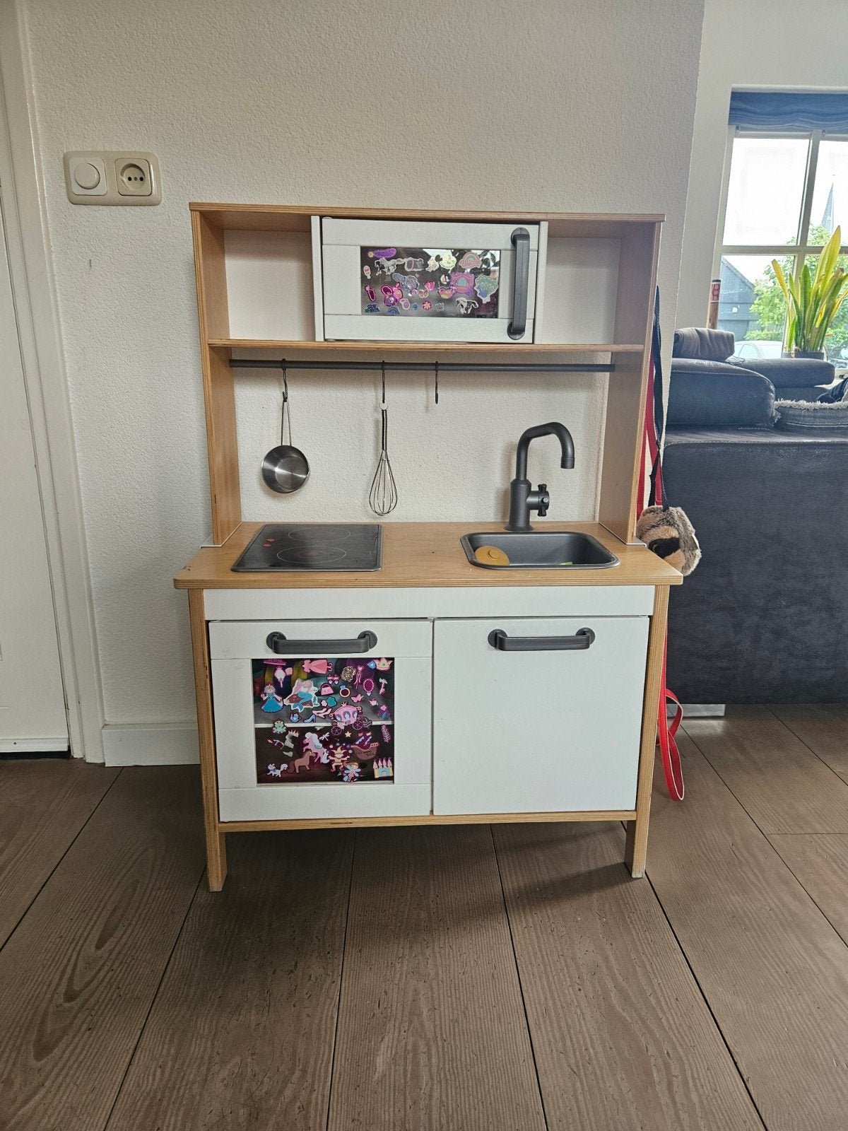 Keukentje met inhoud, Ophalen, Zo goed als nieuw