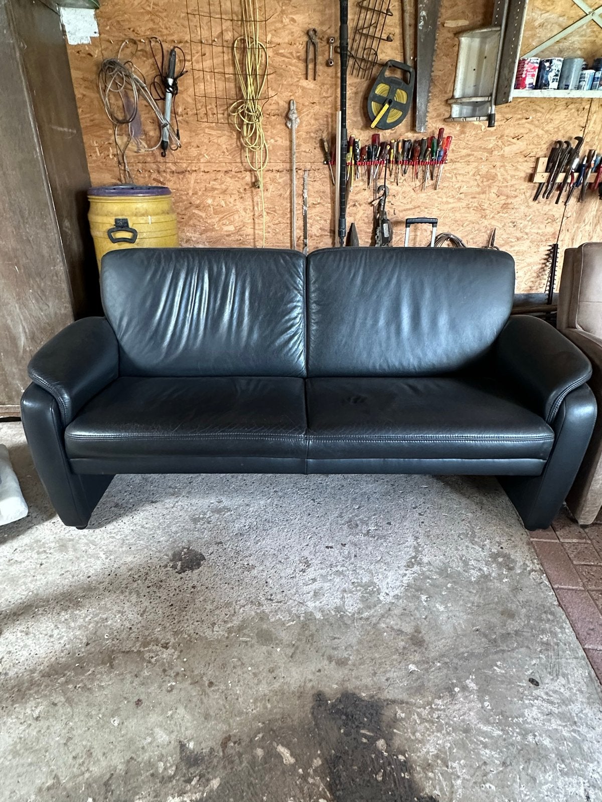 Zwarte leren tweezitsbank, Huis en Inrichting, Ophalen, Gebruikt, 150 tot 200 cm, Tweepersoons