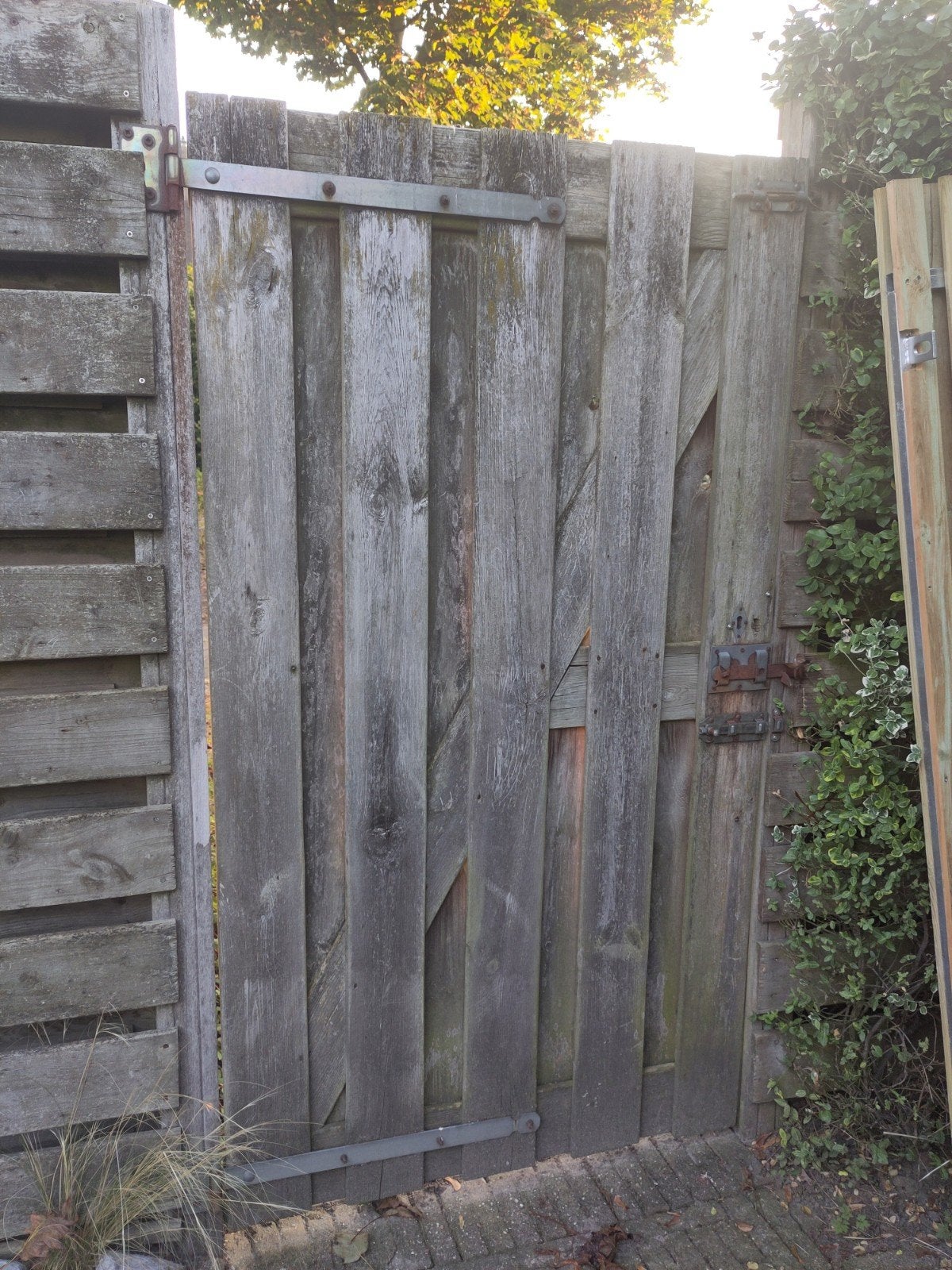 Gate / poort gratis, Ophalen, Hout, Minder dan 3 meter, 1 tot 2 meter