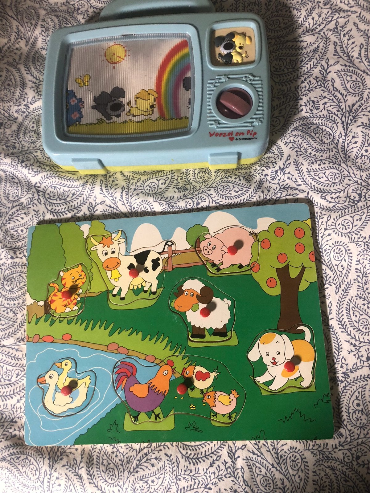 Houten boerderij puzzel en Woezel en Pip tv, Kinderen en Baby's, Ophalen, 2 tot 4 jaar, Gebruikt, 10 tot 50 stukjes