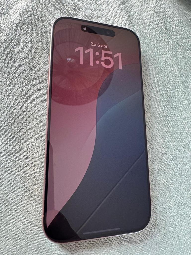 Zo goed als nieuw!! iPhone 16 Pro 128 GB Desert Titanium, Telecommunicatie, Mobiele telefoons | Apple iPhone, IPhone 16 Pro, 128 GB