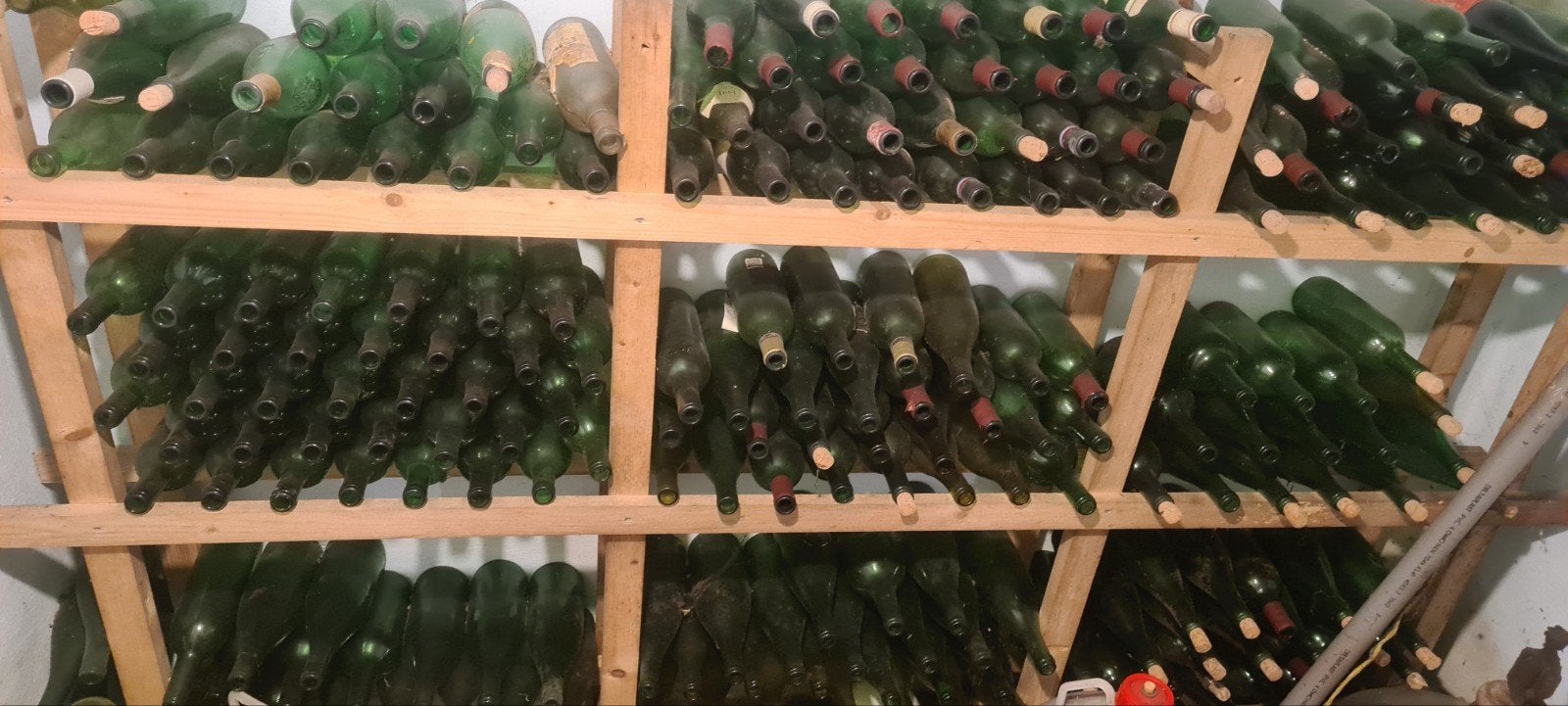 lege wijnflessen circa 350, Verzamelen, Glas en Borrelglaasjes, Ophalen, Gebruikt, Overige typen