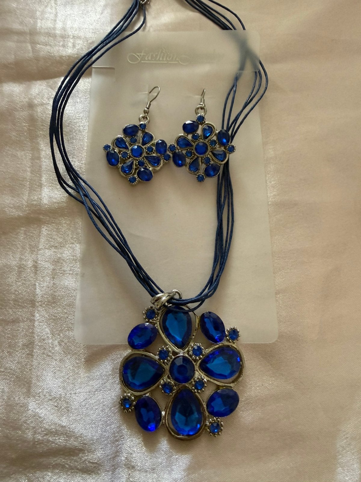 Sieraden setje, Ophalen of Verzenden, Nieuw, Blauw, Overige materialen