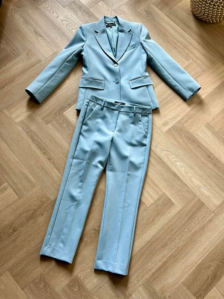 Max Mara pak, Verzenden, Zo goed als nieuw, Maat 38/40 (M), Blauw