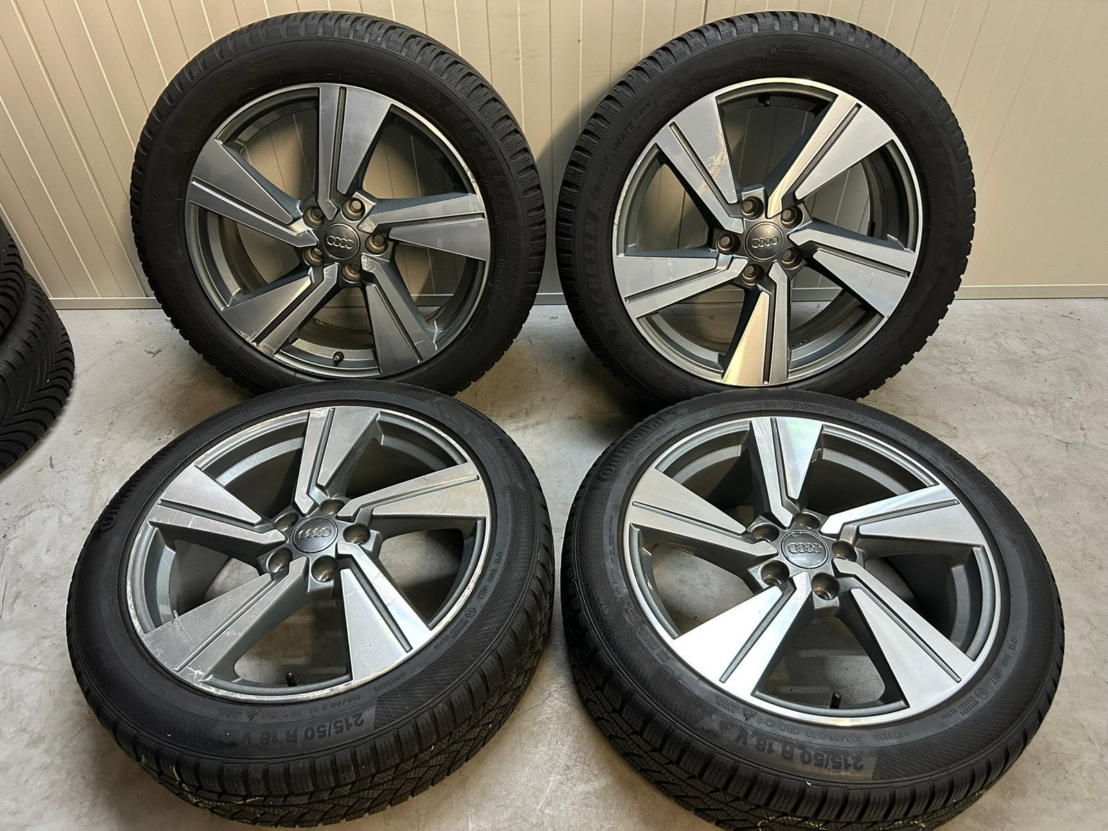 Originele Audi Q2 SQ2 18 inch velgen 5x112 Michelin conti, Ophalen, Banden en Velgen, Winterbanden, Personenwagen
