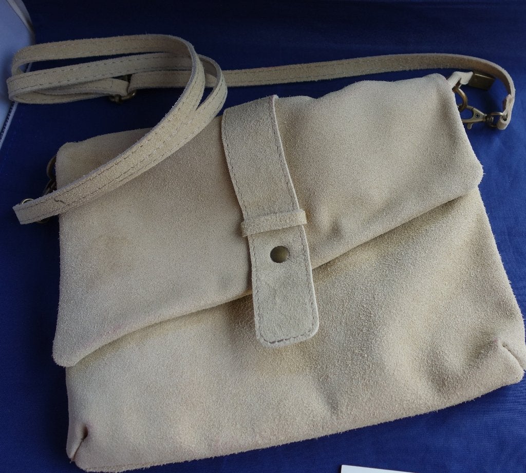 SUEDE ENVELOP TAS * Niet Gebruikt *, Verzenden, Nieuw, Beige, Schoudertasje