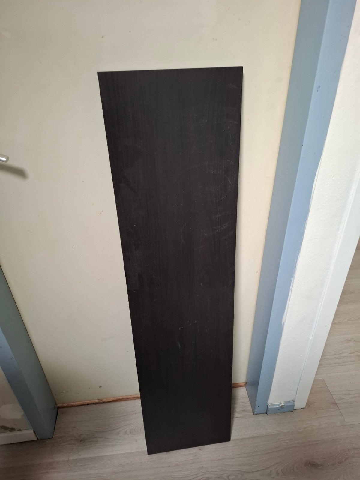 2 IKEA BERGSHULT planken, bruinzwart, 80x20 cm - gratis, Ophalen
