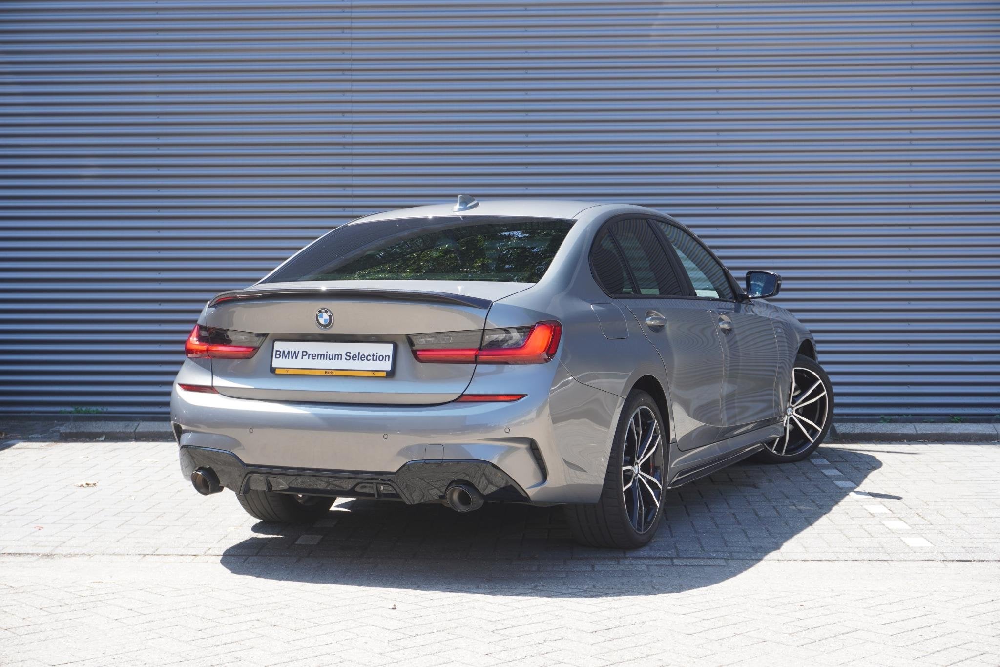 BMW 3 Serie Sedan 330e | High Executive | Model M Sport | Hi, Auto's, BMW, 1998 cc, Gebruikt, Euro 6, 4 cilinders
