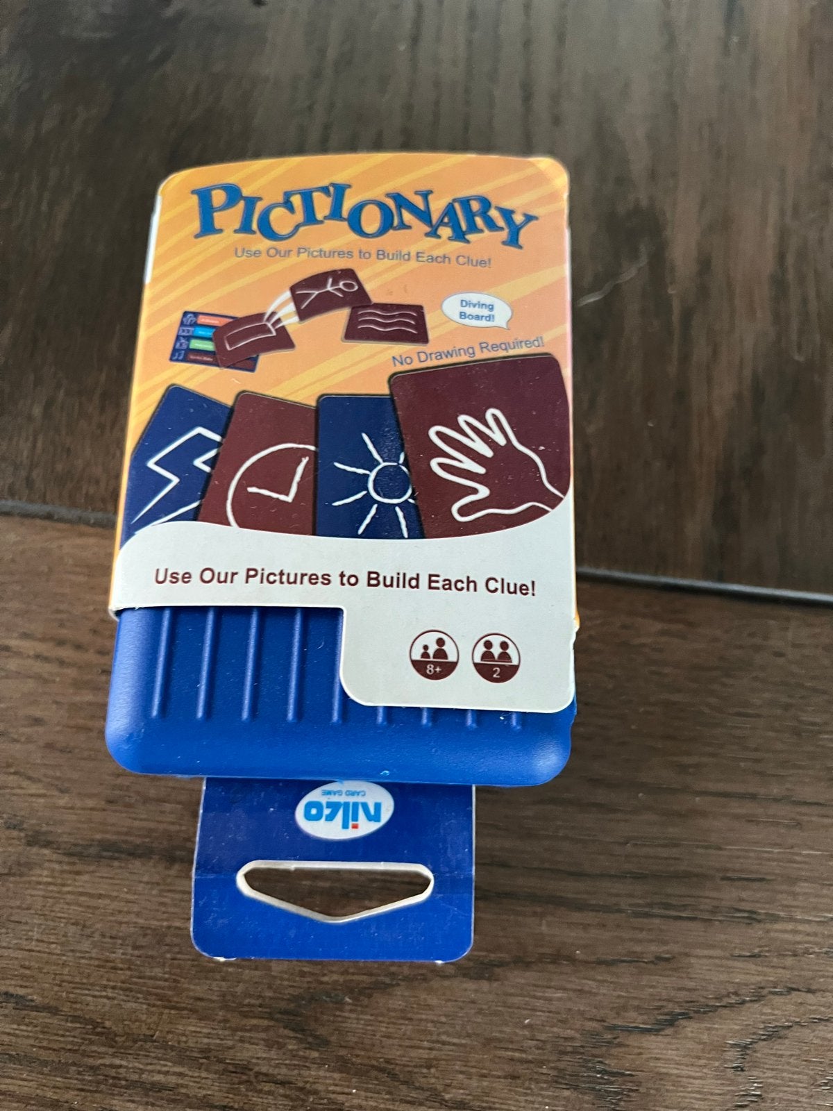 Pictionary kaartspel - Gebruik afbeeldingen om aanwijzingen, Een of twee spelers, Ophalen of Verzenden, Zo goed als nieuw