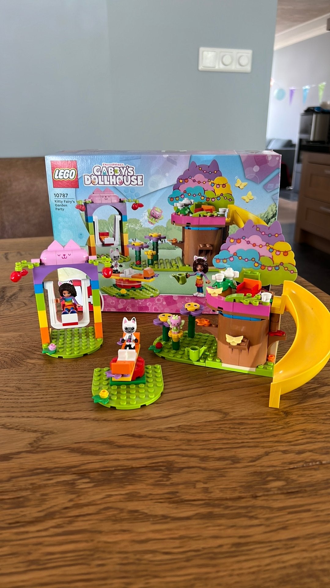 Lego 10787 - Gabby - Kitty Fee’s tuinfeestje, Compleet, Overige thema's, Lego, Ophalen of Verzenden