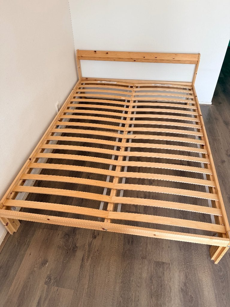 IKEA NEIDEN bed frame 140x200 incl. slatted base, Huis en Inrichting, Slaapkamer | Bedden, Ophalen, Bruin, Tweepersoons, 140 cm