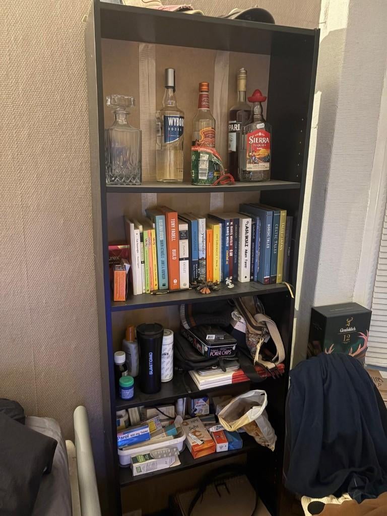 shelf, Ophalen, Zo goed als nieuw