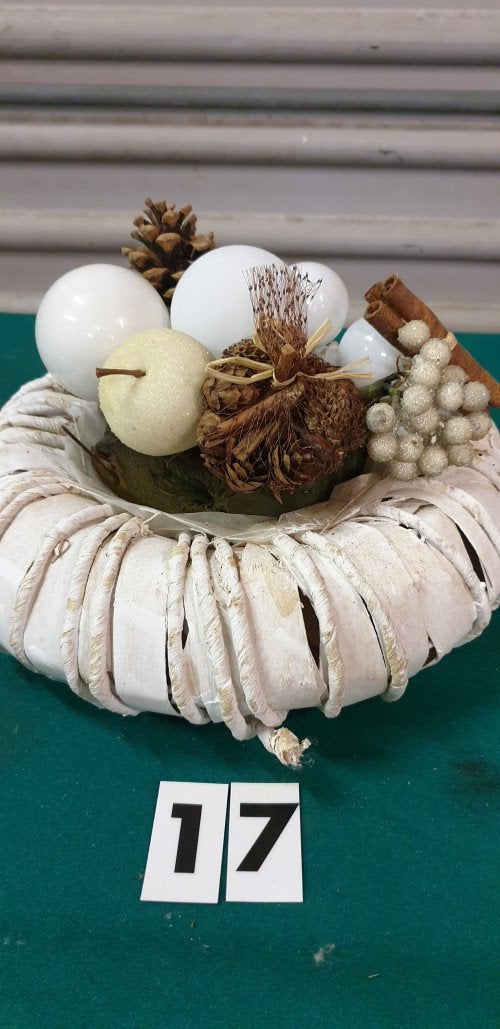 17 ] krans wit met witte decoratie, Ophalen of Verzenden, 'T Olde Gre-j, Info@toldegrej.nl, Endepoelstraat 20f Didam