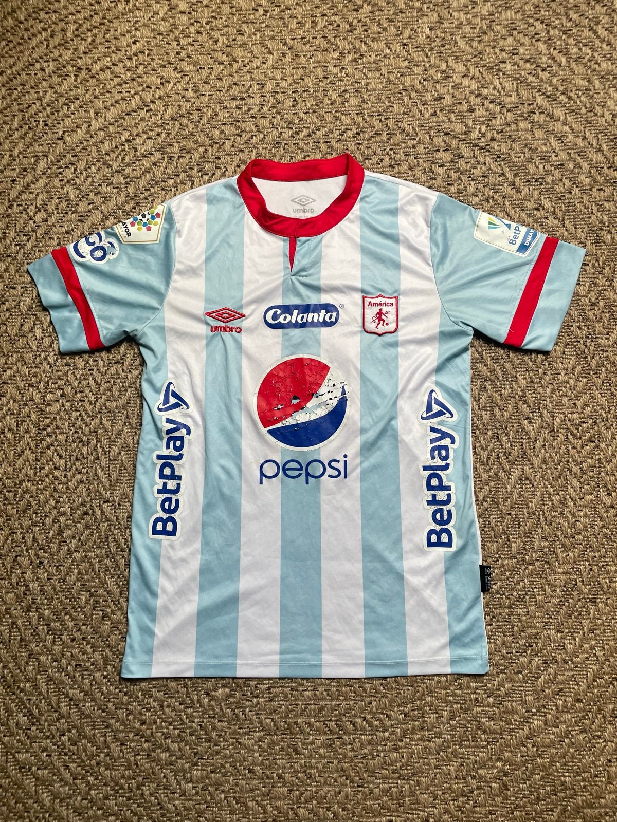 América de Cali 2022 Uitshirt Umbro - Maat L - Nr. 10, Maat 52/54 (L), Voetbal, Gedragen, Verzenden