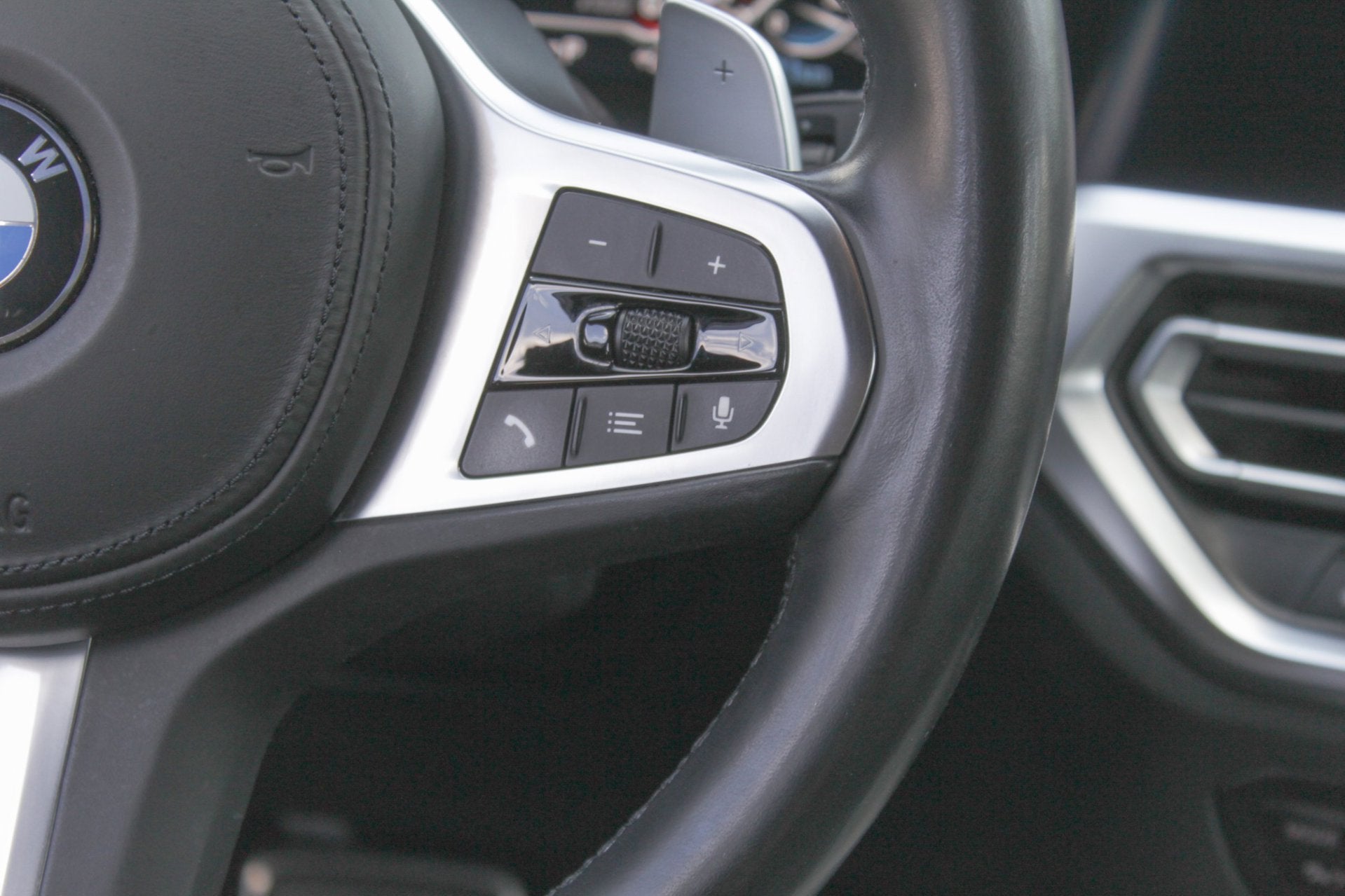 Foto 12 van BMW 3-serie Touring 330e xDrive High Executive - trekhaak -