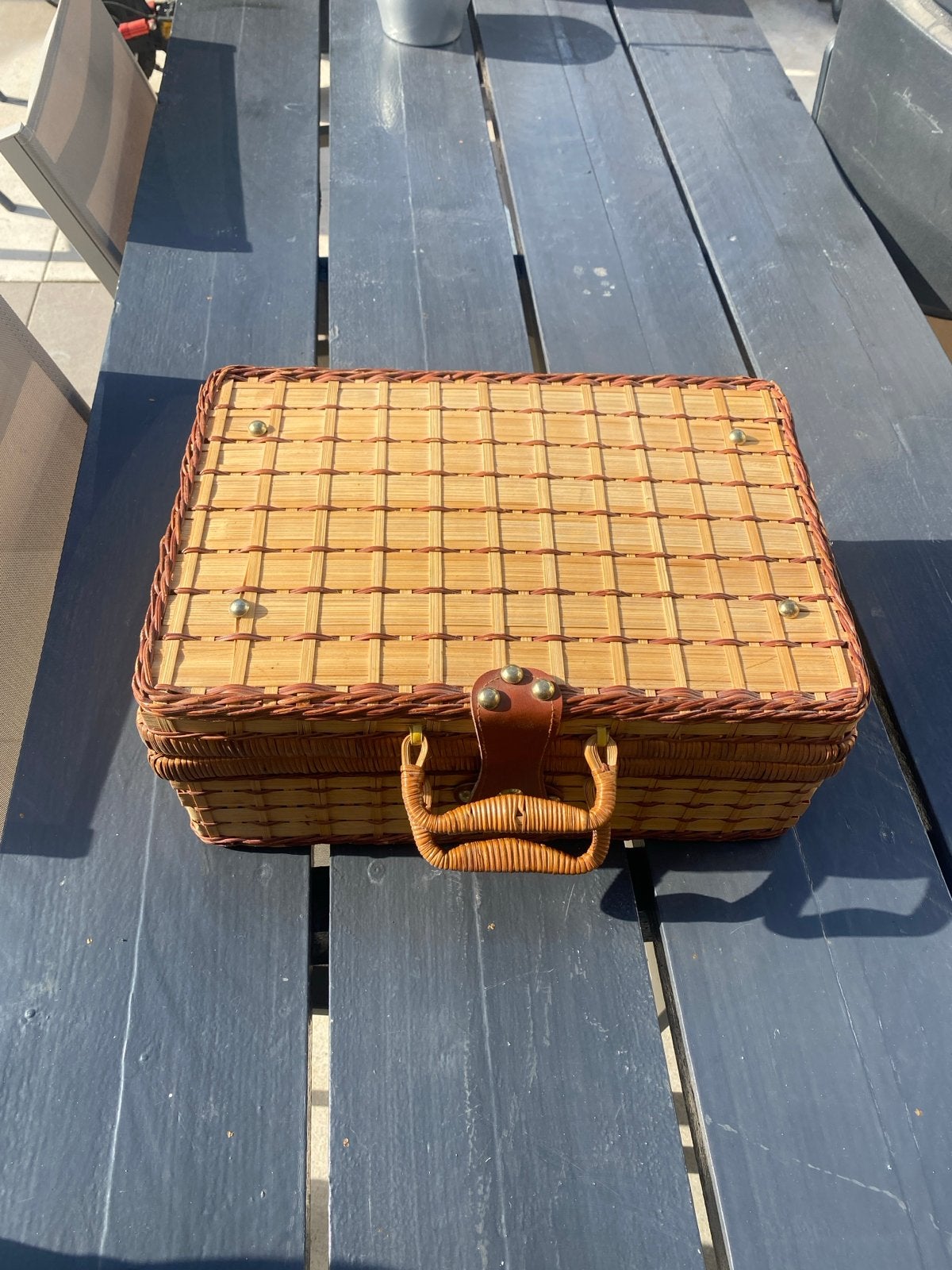 Vintage picknickmand met complete inhoud, Ophalen of Verzenden, Gebruikt