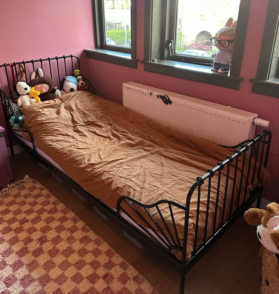 Ikea Meegroeibed Zwart Metalen Frame - nu gratis!, Ophalen, 85 tot 100 cm, Zo goed als nieuw, Lattenbodem
