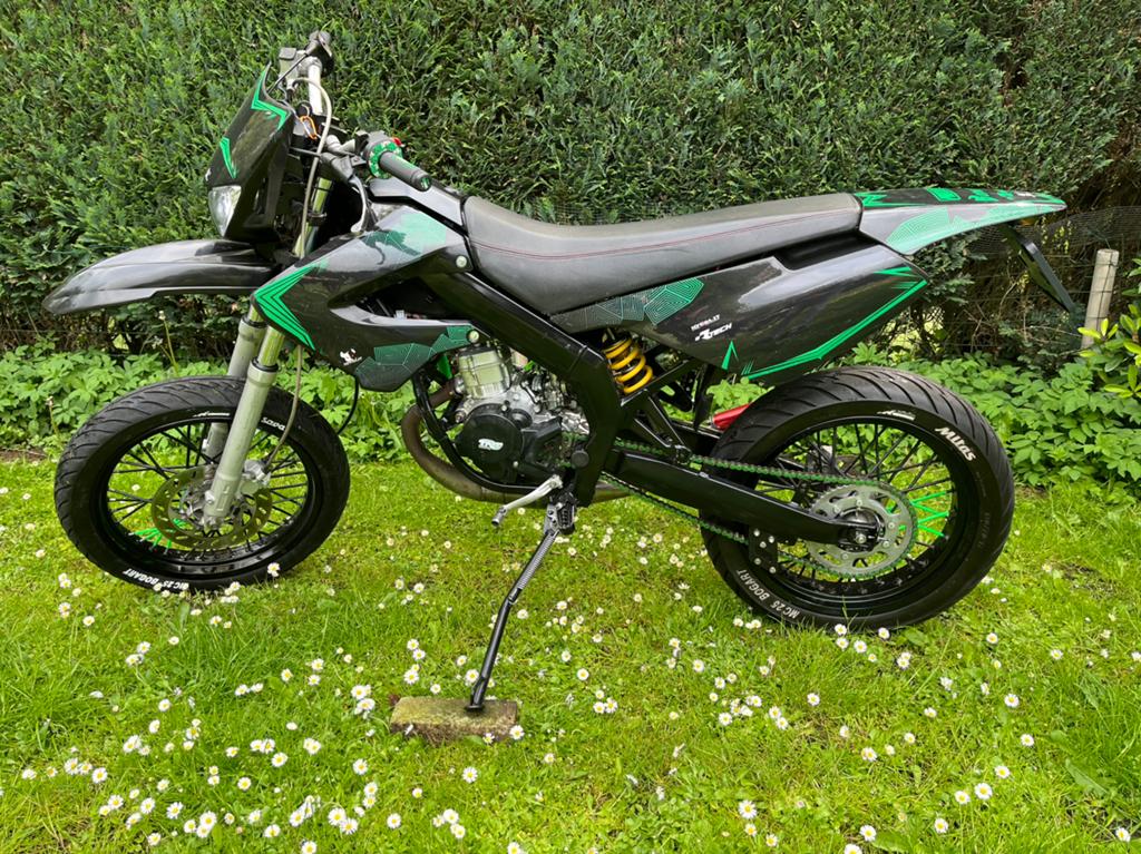 Derbi Senda XTREME, Fietsen en Brommers, Brommers | Derbi, Ophalen, Zo goed als nieuw