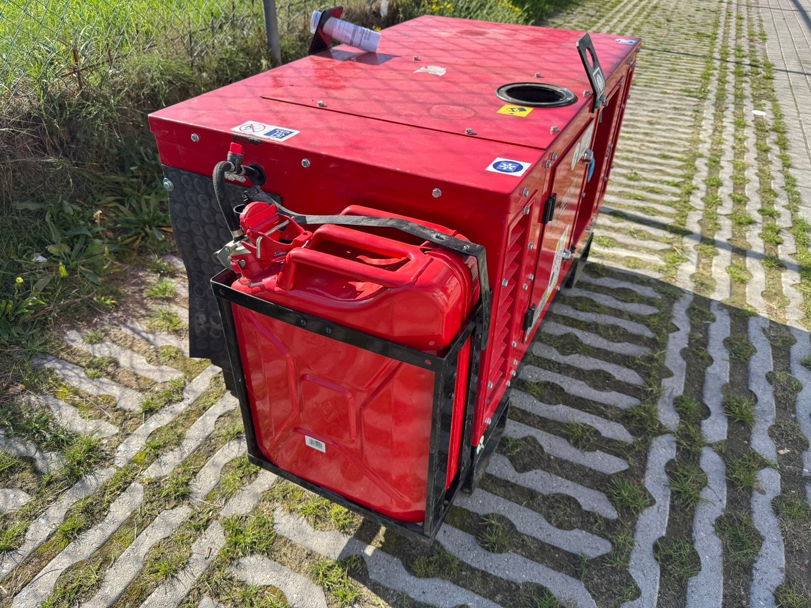 10 kva Europower aggregaat met Honda motor, Ophalen, Zo goed als nieuw, 10 tot 30 kVA, Elektrisch startend