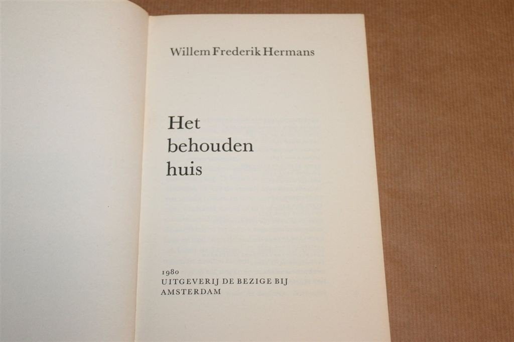 Het Behouden Huis — W.F. Hermans, Oorlogsnovelle 1980, Ophalen of Verzenden, Gelezen