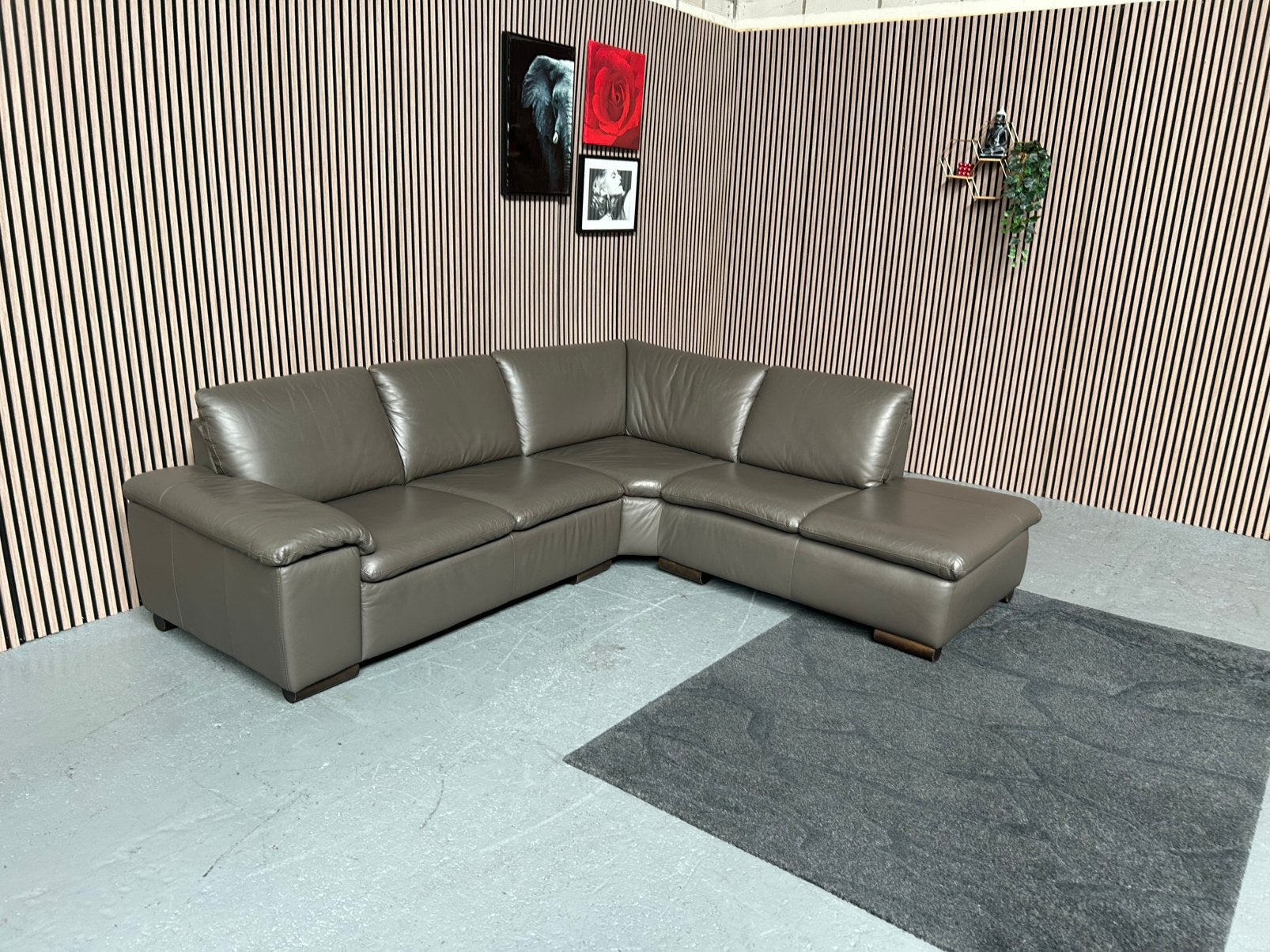 GRATIS LEVERING Hoekbank Leer Bruin 265X230 GEREINIGD, Huis en Inrichting, Banken | Bankstellen, 250 tot 300 cm, Hoekbank, Leer