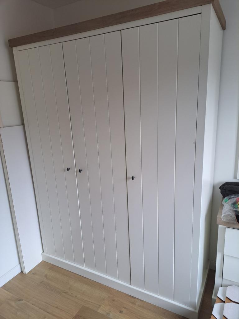 Kledingkast, Huis en Inrichting, Kasten | Kledingkasten, Ophalen, Met deur(en), 200 cm of meer, 150 tot 200 cm