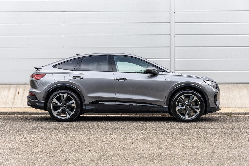 Audi Q4 Sportback e-tron 45 quattro 286pk S Edition Competit, Auto's, Audi, Automaat, Gebruikt, Zwart, 82 kWh
