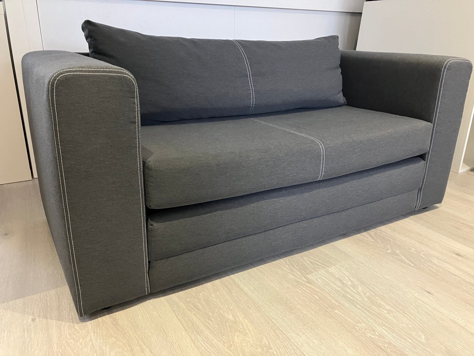 Ikea ASKEBY slaapbank, Huis en Inrichting, Ophalen, Zo goed als nieuw, Grijs, Overige maten