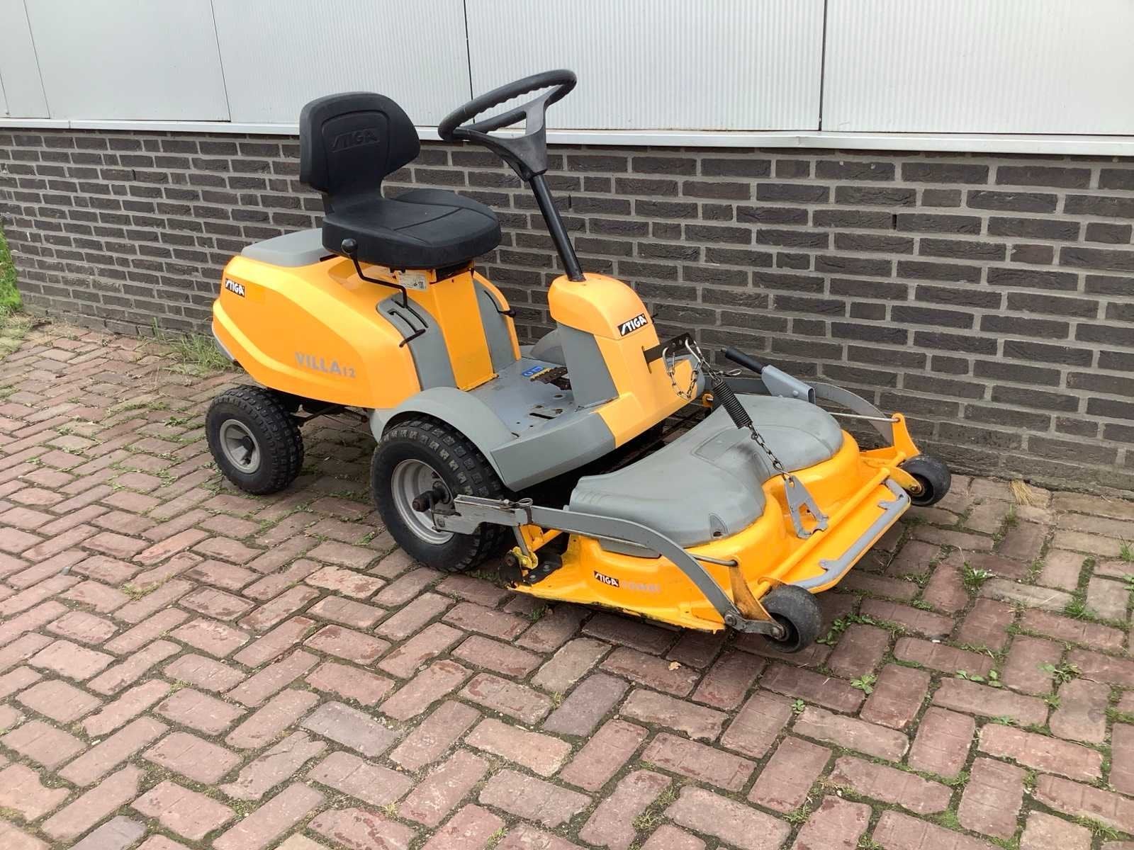 Stiga Villa V301 Zitmaaier, Maaier