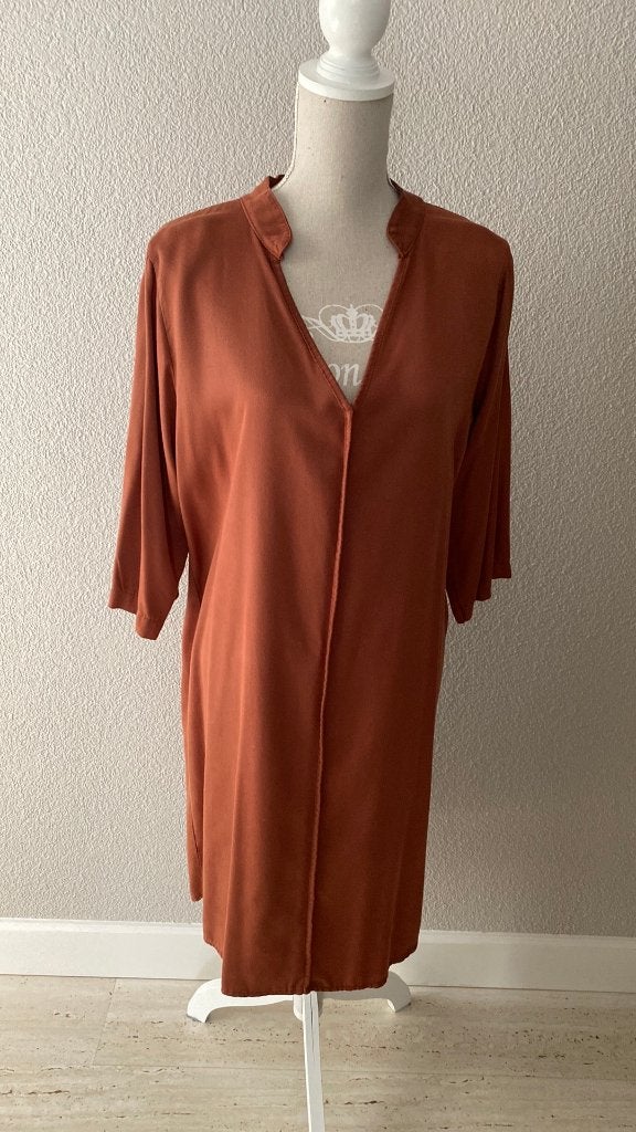 Jurk Roest bruin Maat L Merk REBELZ, Kleding | Dames, Bruin, Maat 42/44 (L), Nieuw, Ophalen of Verzenden