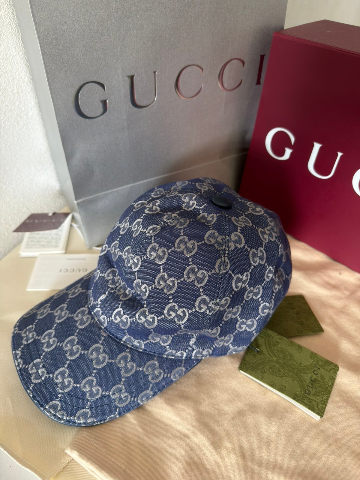 Gucci pet - Blauw - Nieuw- Maat M, Ophalen of Verzenden, Zo goed als nieuw