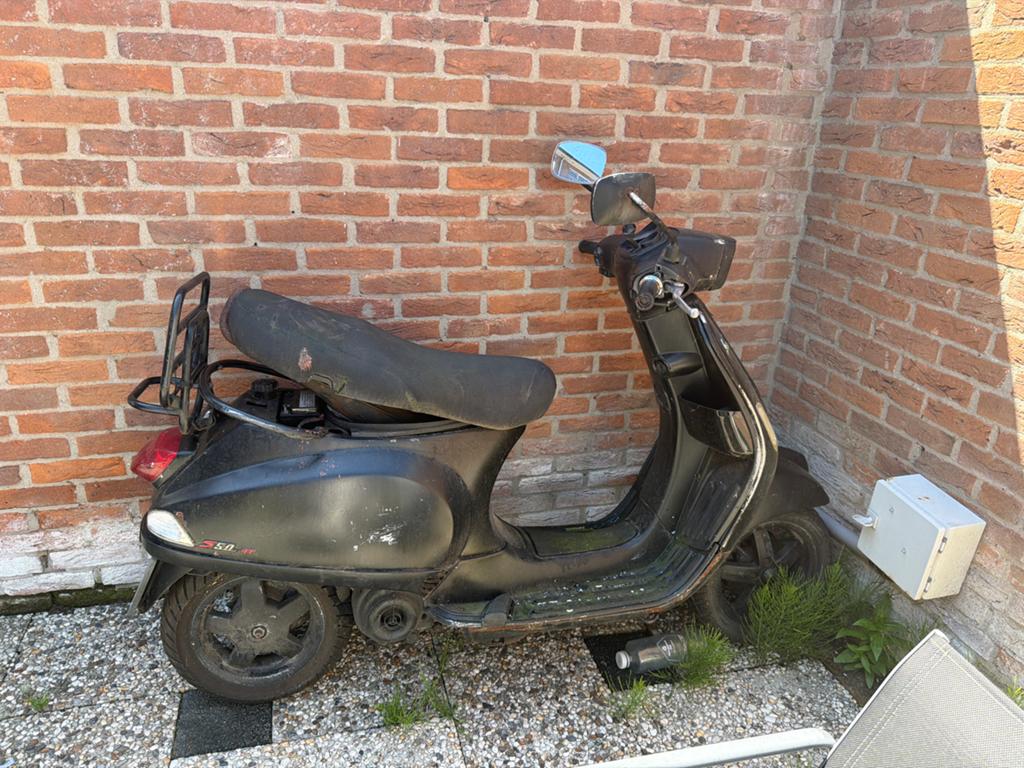 Vespa Sprint met wok melding - Motorisch goed, schade, Fietsen en Brommers, Scooters | Vespa, Ophalen, Gebruikt, Benzine, Overige modellen