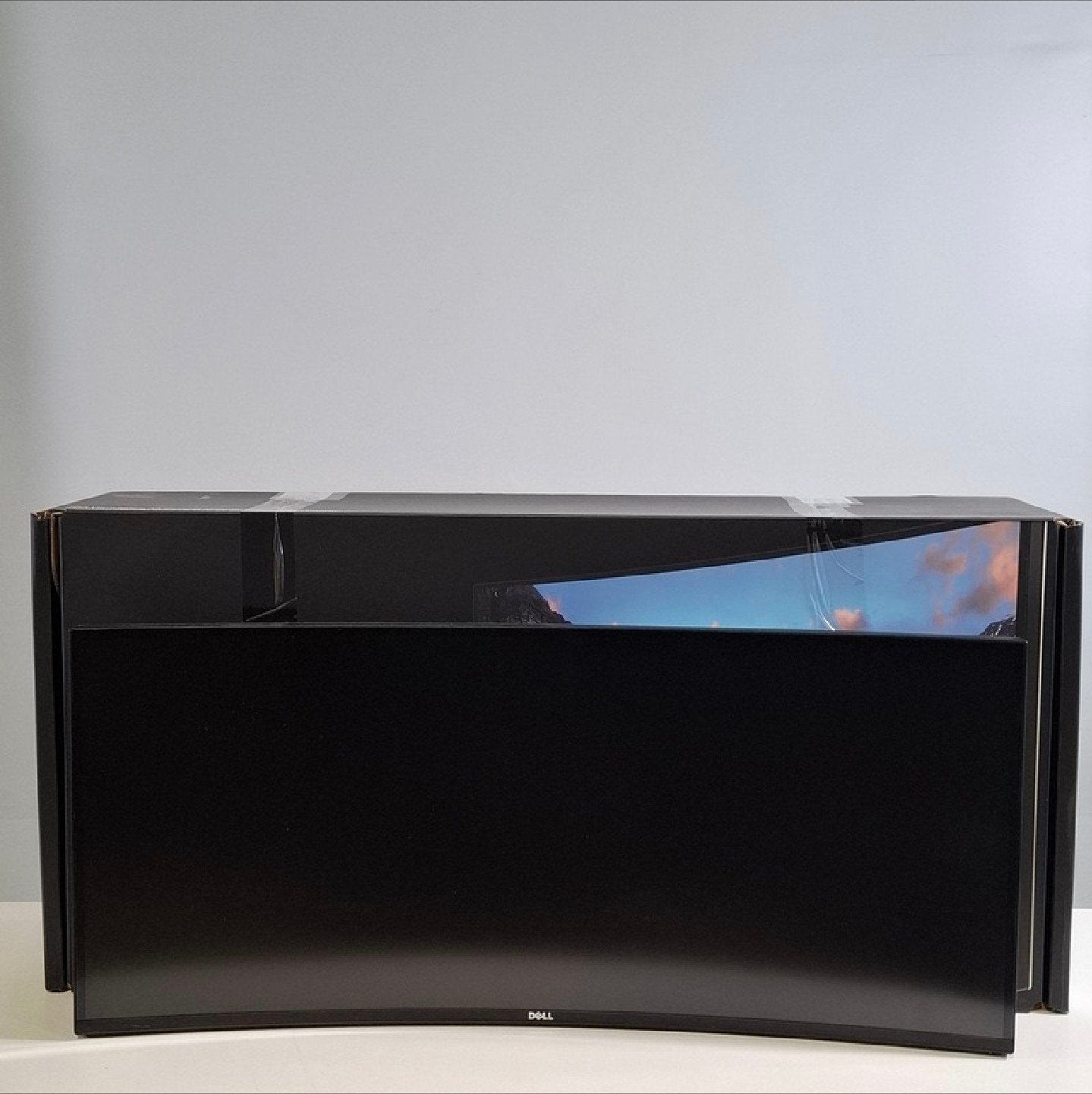 Dell UltraSharp U3417W – 34 inch curved monitor
In nette sta, IPS, Zo goed als nieuw, DisplayPort, Curved