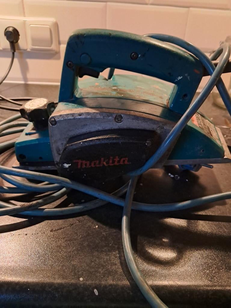 Makita schaafmachine zeer krachtig werkt nog uitstekend!, Ophalen of Verzenden, Gebruikt, 1200 watt of meer, Overige typen